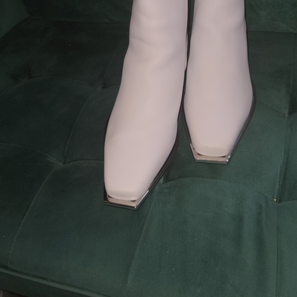 ASOS White Chunky Heel Ankle Boots With Metal Tips - Picture 6 of 15